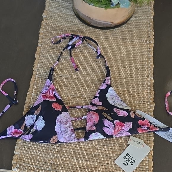 Billabong Other - Sweet Tide V Cami Billabong Navy Floral & Water Droplet Reversable Bikini Top